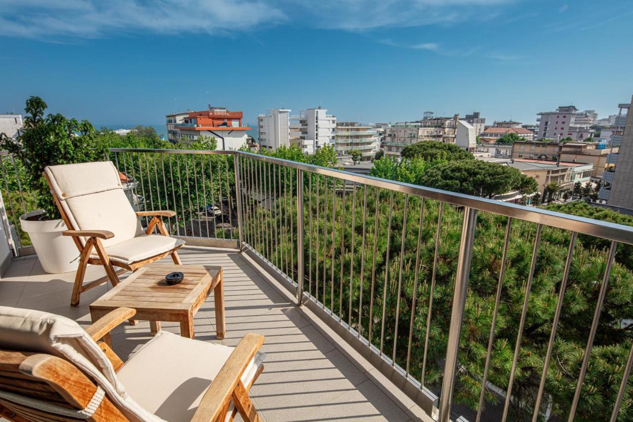 Monaco Suites Hotel Lignano Sabbiadoro Eksteriør billede